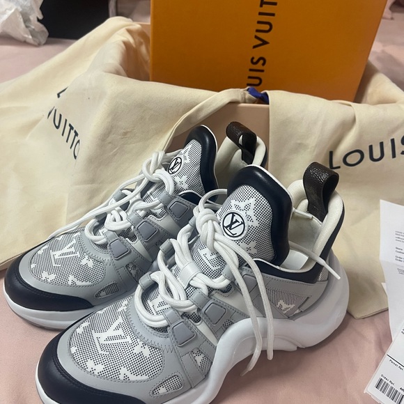 Louis Vuitton Archlight Sneakers - Picture 10 of 10